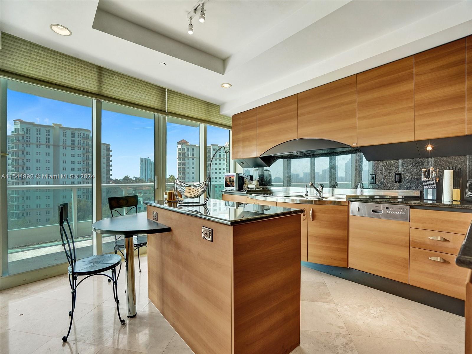 19955 NE 38th Ct 901, Aventura, Florida 33180, 2 Bedrooms Bedrooms, ,3 BathroomsBathrooms,Residential,For Sale,19955 NE 38th Ct 901,A11544992