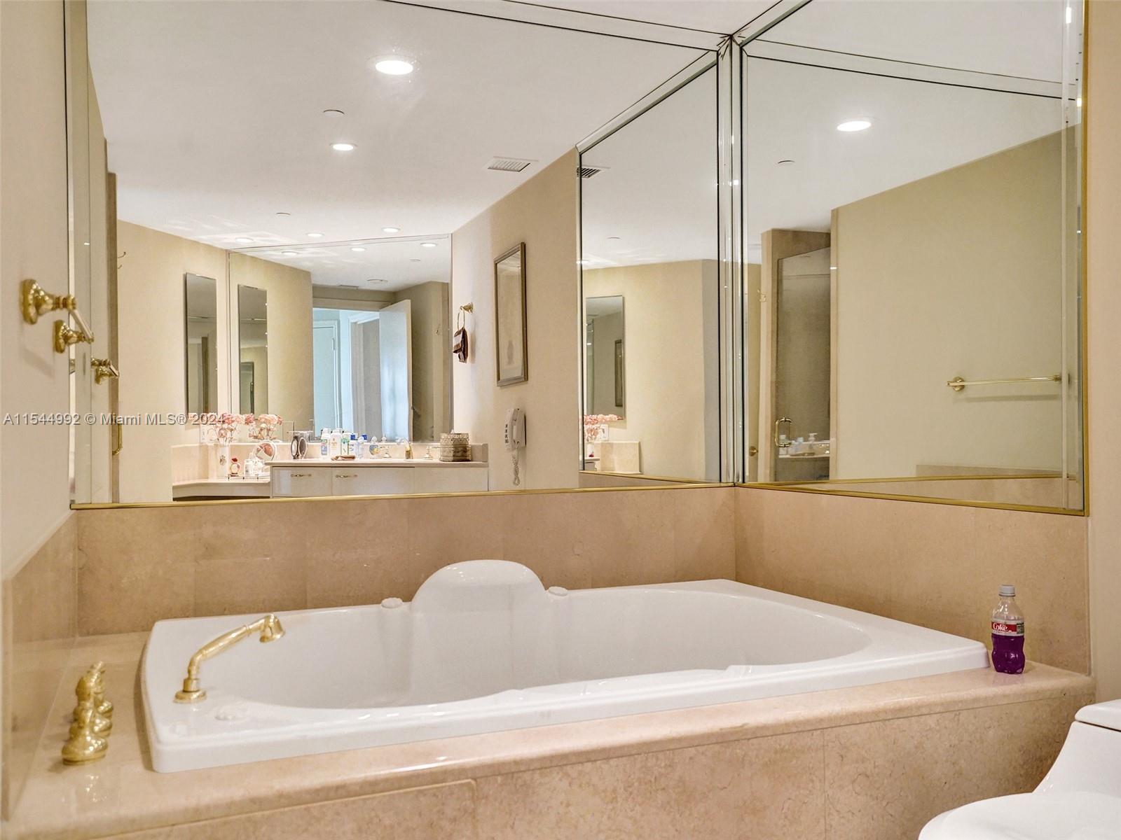 19955 NE 38th Ct 901, Aventura, Florida 33180, 2 Bedrooms Bedrooms, ,3 BathroomsBathrooms,Residential,For Sale,19955 NE 38th Ct 901,A11544992