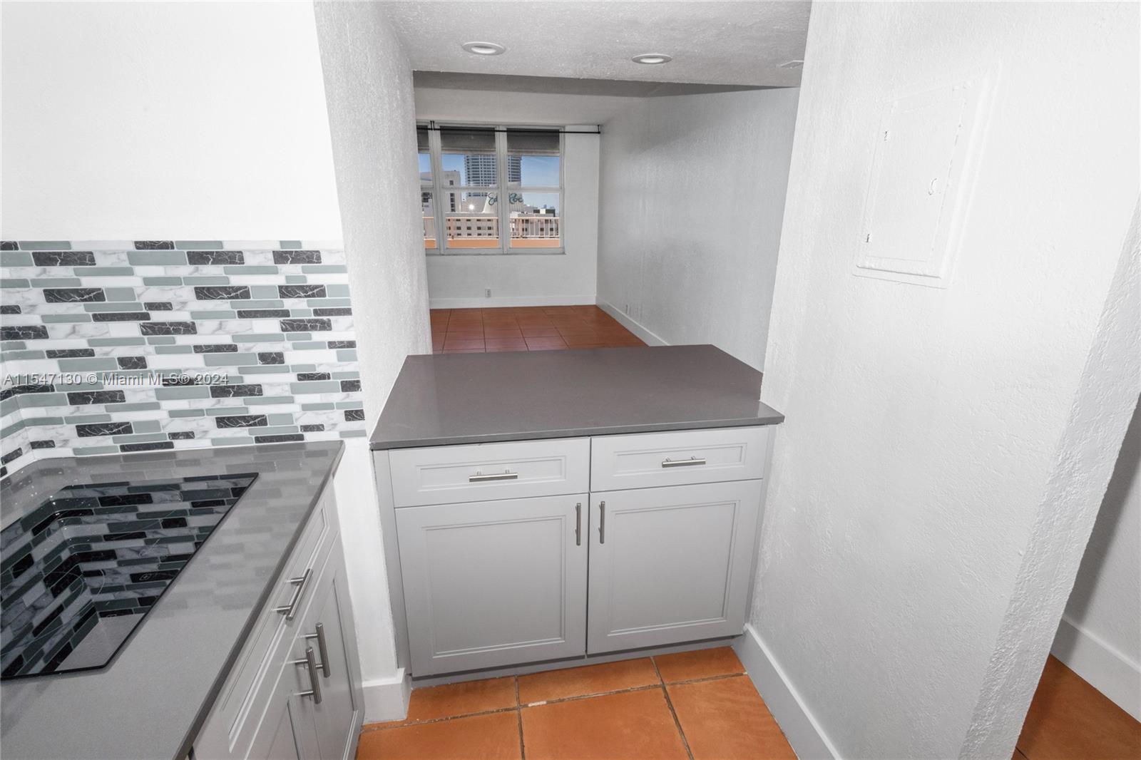 4747 Collins Ave PH04, Miami Beach, Florida 33140, ,1 BathroomBathrooms,Residentiallease,For Rent,4747 Collins Ave PH04,A11547130