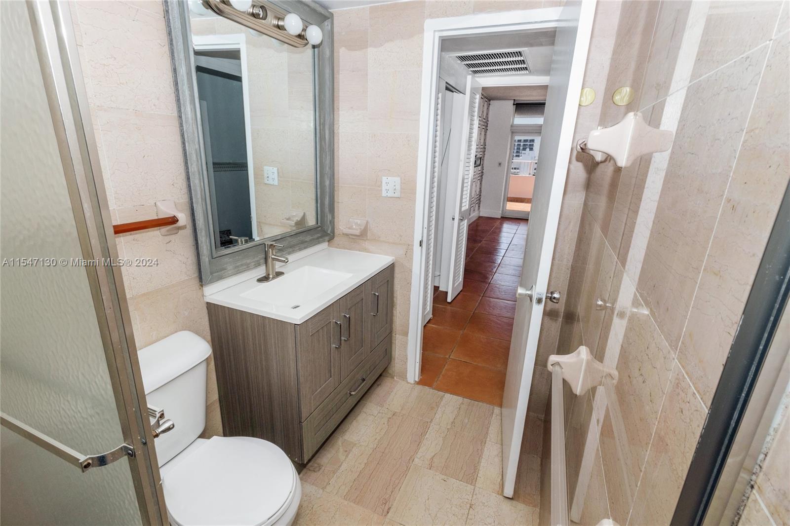 4747 Collins Ave PH04, Miami Beach, Florida 33140, ,1 BathroomBathrooms,Residentiallease,For Rent,4747 Collins Ave PH04,A11547130