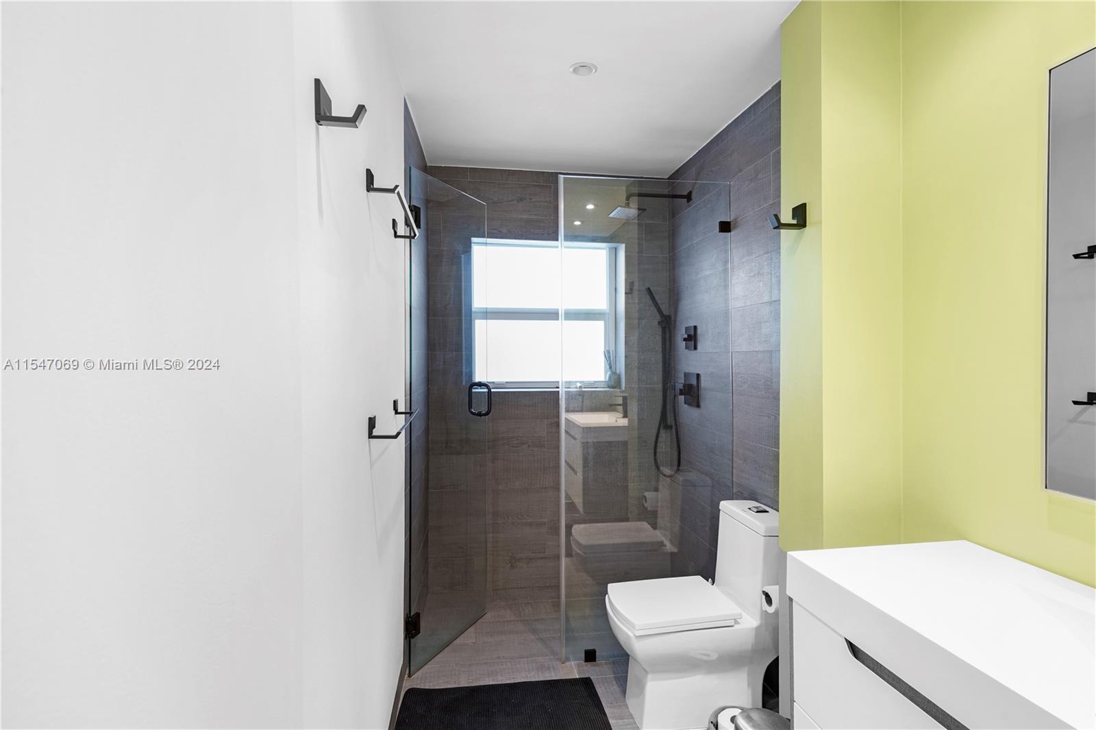 1519 Drexel Ave 403, Miami Beach, Florida 33139, 1 Bedroom Bedrooms, ,1 BathroomBathrooms,Residential,For Sale,1519 Drexel Ave 403,A11547069