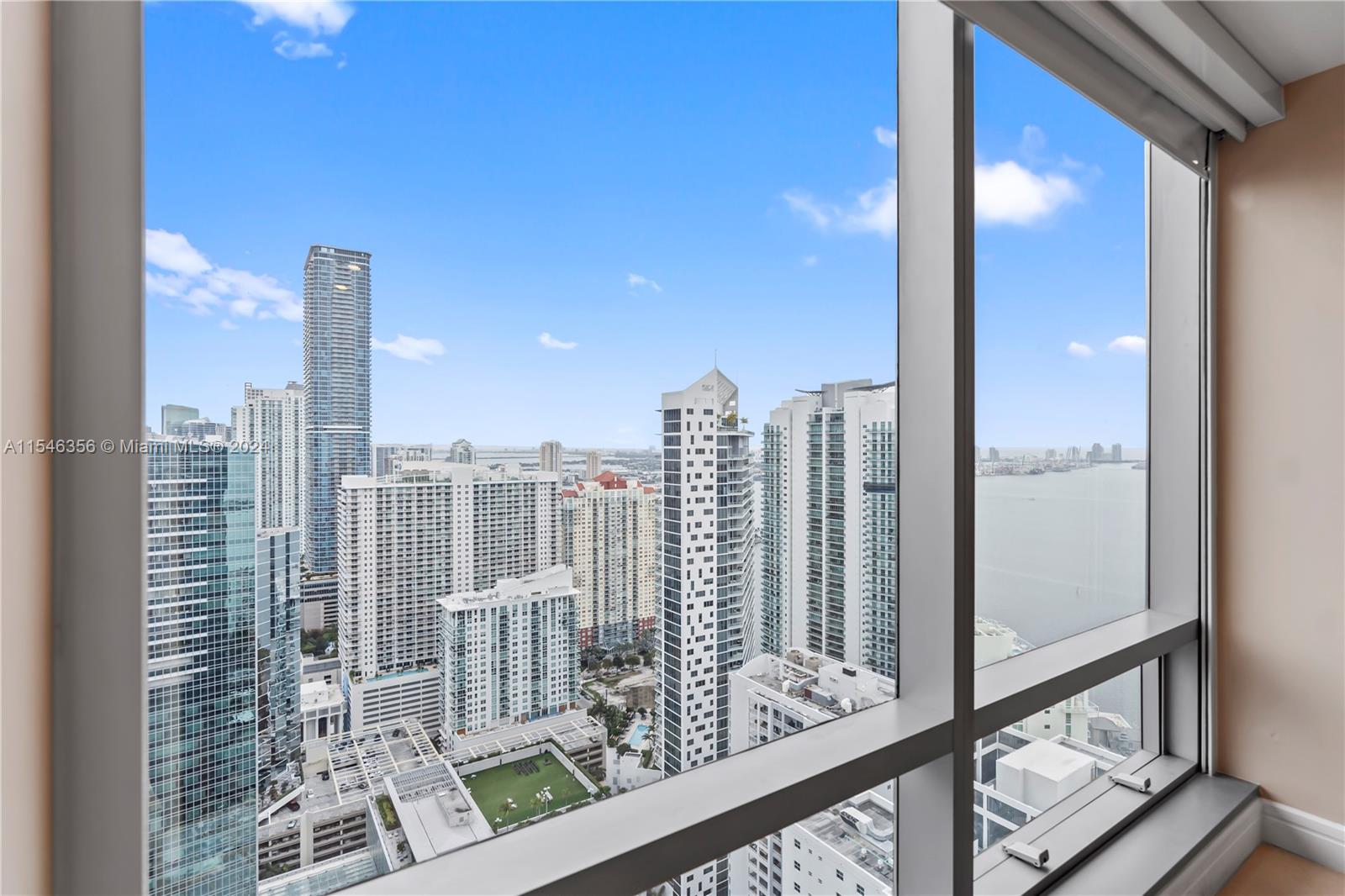 1425 Brickell Ave 44D, Miami, Florida 33131, 1 Bedroom Bedrooms, ,2 BathroomsBathrooms,Residentiallease,For Rent,1425 Brickell Ave 44D,A11546356