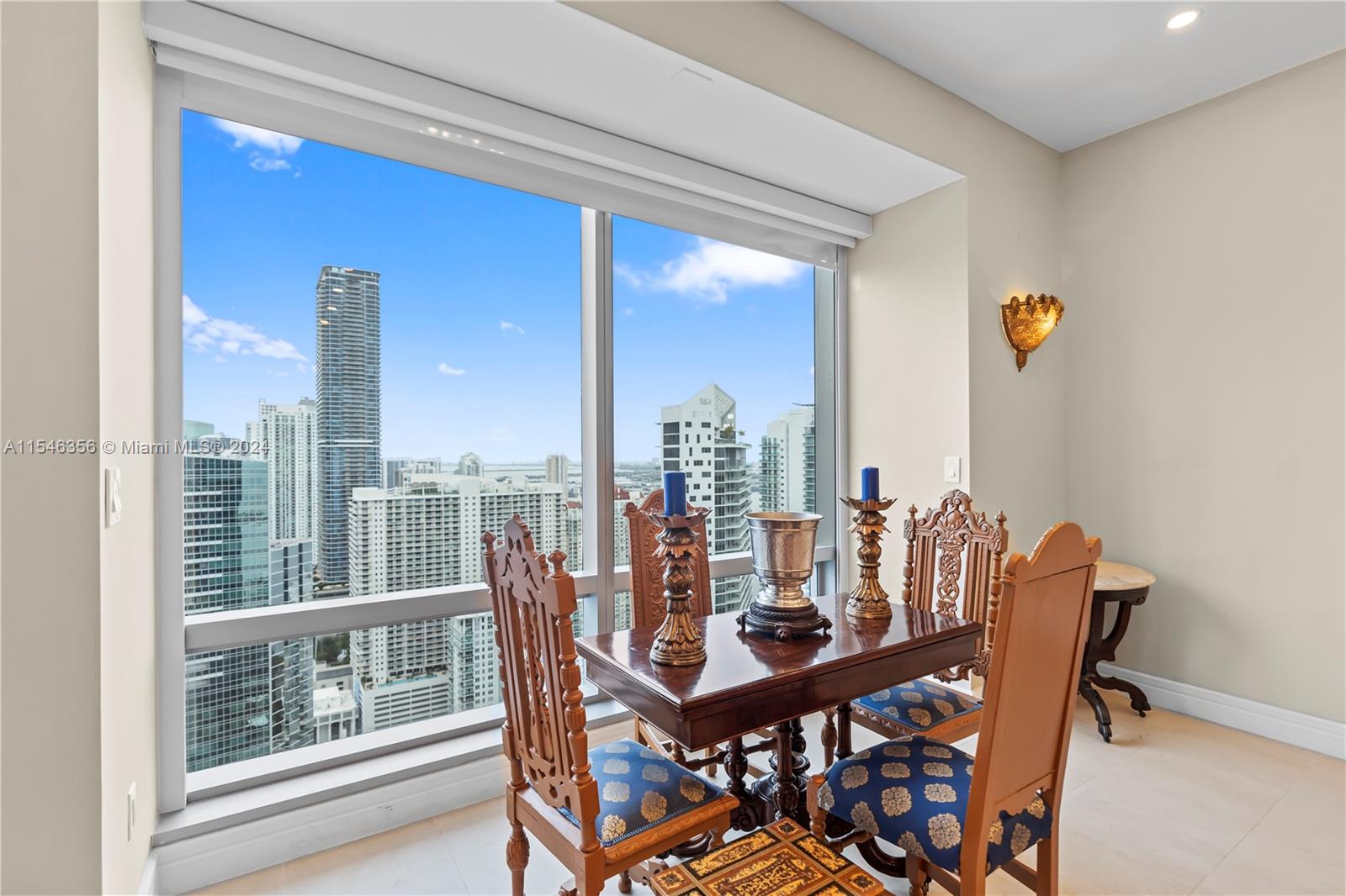 1425 Brickell Ave 44D, Miami, Florida 33131, 1 Bedroom Bedrooms, ,2 BathroomsBathrooms,Residentiallease,For Rent,1425 Brickell Ave 44D,A11546356