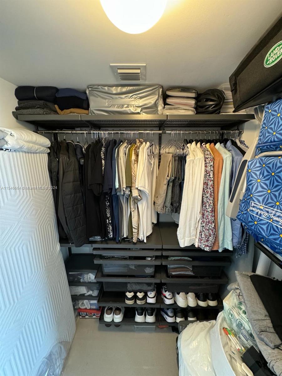 488 NE 18th St 1901, Miami, Florida 33132, 2 Bedrooms Bedrooms, ,2 BathroomsBathrooms,Residentiallease,For Rent,488 NE 18th St 1901,A11546664