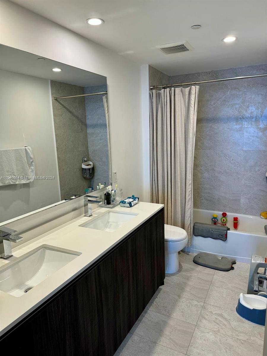 488 NE 18th St 1901, Miami, Florida 33132, 2 Bedrooms Bedrooms, ,2 BathroomsBathrooms,Residentiallease,For Rent,488 NE 18th St 1901,A11546664