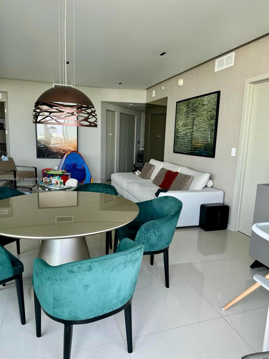 488 NE 18th St 1901, Miami, Florida 33132, 2 Bedrooms Bedrooms, ,2 BathroomsBathrooms,Residentiallease,For Rent,488 NE 18th St 1901,A11546664