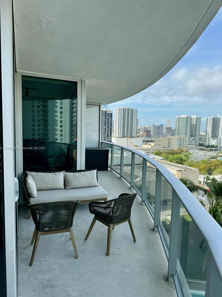 488 NE 18th St 1901, Miami, Florida 33132, 2 Bedrooms Bedrooms, ,2 BathroomsBathrooms,Residentiallease,For Rent,488 NE 18th St 1901,A11546664