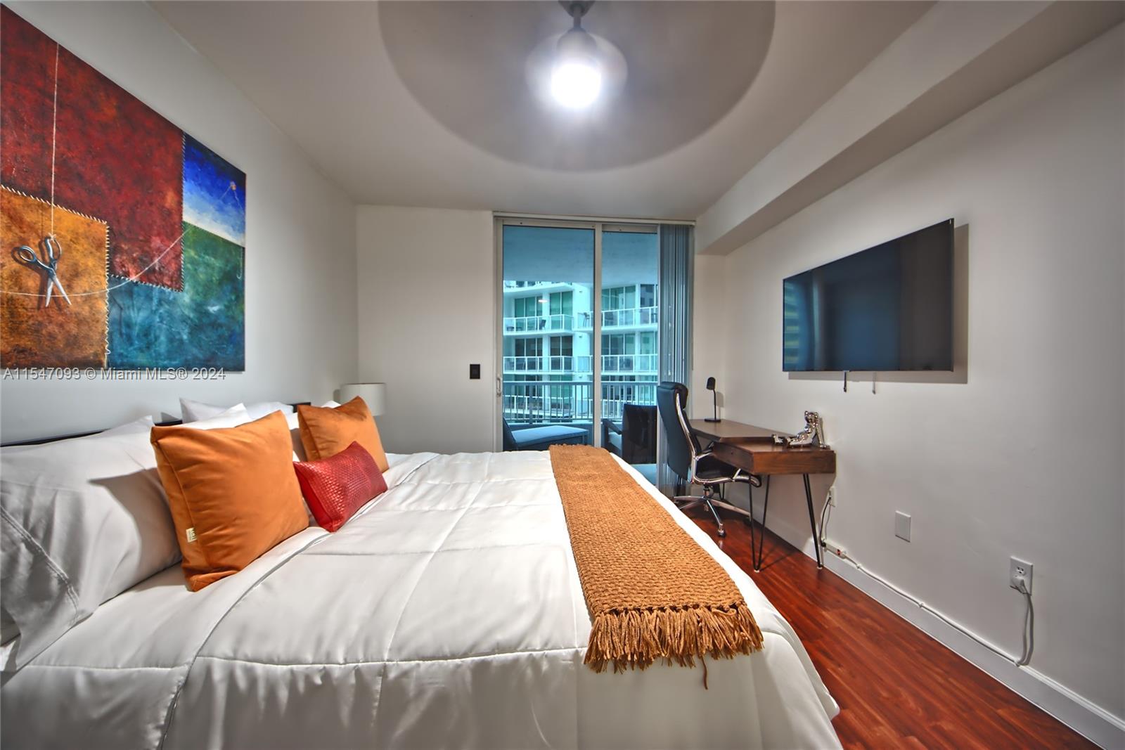 170 SE 14th St 2303, Miami, Florida 33131, 1 Bedroom Bedrooms, ,1 BathroomBathrooms,Residentiallease,For Rent,170 SE 14th St 2303,A11547093