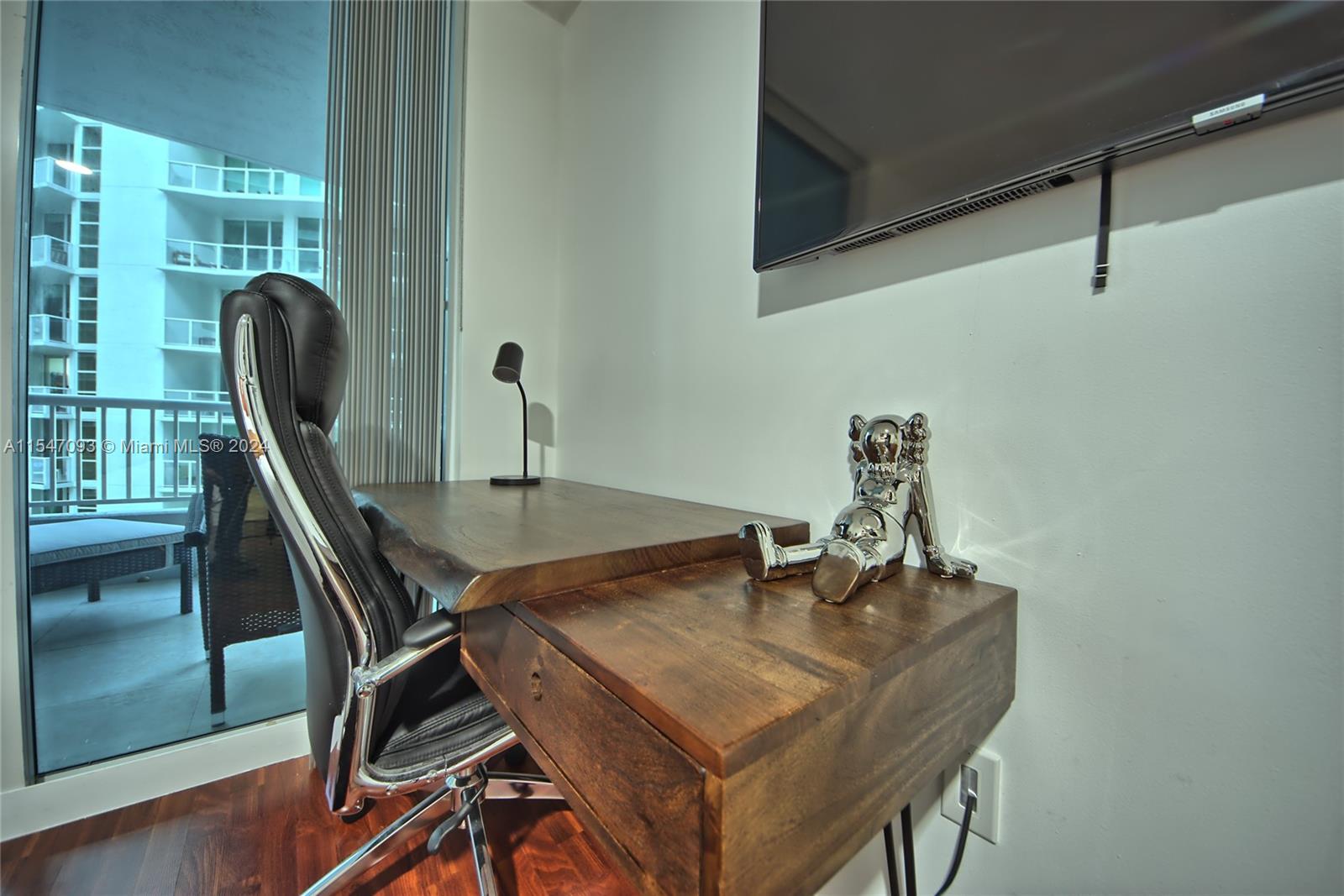 170 SE 14th St 2303, Miami, Florida 33131, 1 Bedroom Bedrooms, ,1 BathroomBathrooms,Residentiallease,For Rent,170 SE 14th St 2303,A11547093