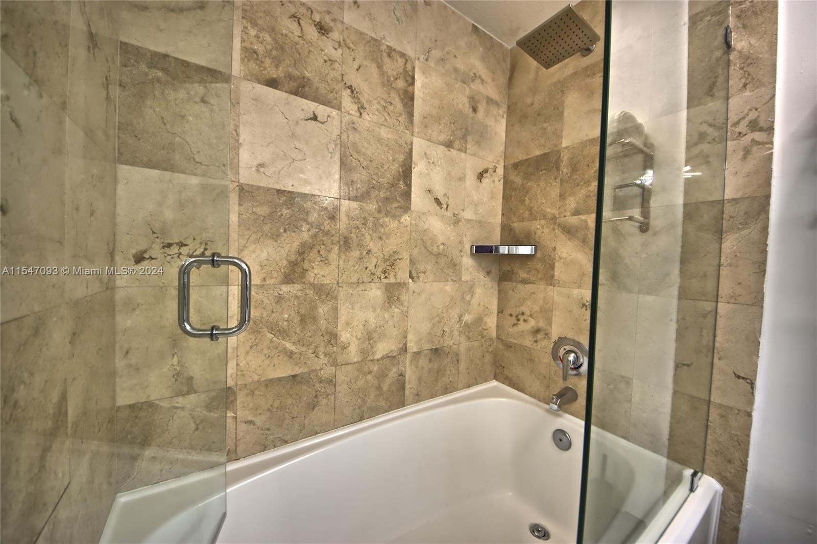 170 SE 14th St 2303, Miami, Florida 33131, 1 Bedroom Bedrooms, ,1 BathroomBathrooms,Residentiallease,For Rent,170 SE 14th St 2303,A11547093