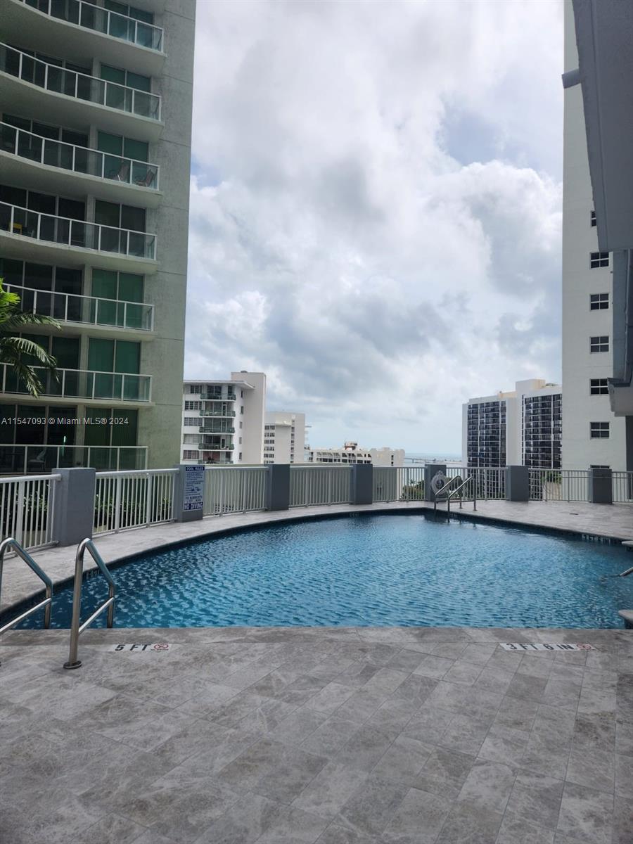 170 SE 14th St 2303, Miami, Florida 33131, 1 Bedroom Bedrooms, ,1 BathroomBathrooms,Residentiallease,For Rent,170 SE 14th St 2303,A11547093