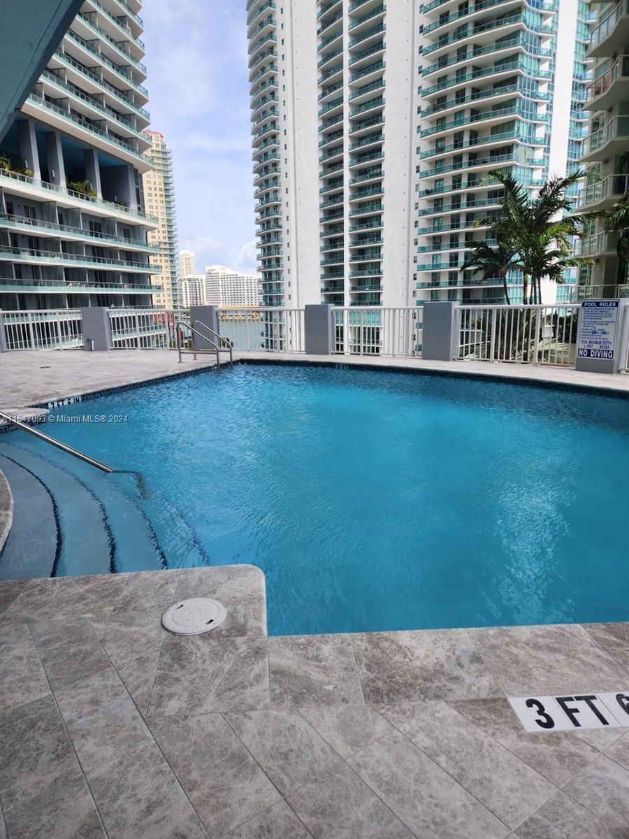170 SE 14th St 2303, Miami, Florida 33131, 1 Bedroom Bedrooms, ,1 BathroomBathrooms,Residentiallease,For Rent,170 SE 14th St 2303,A11547093