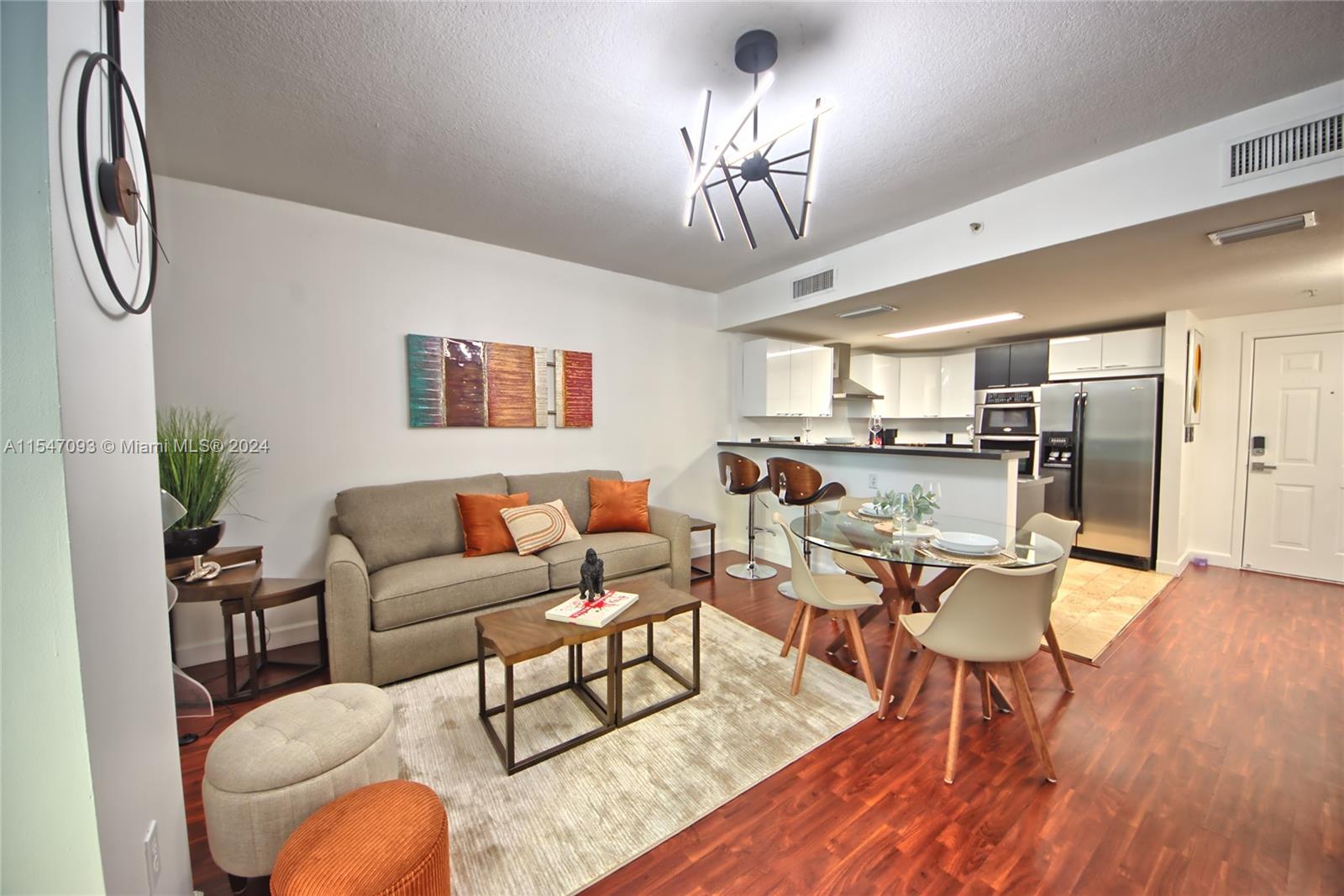 170 SE 14th St 2303, Miami, Florida 33131, 1 Bedroom Bedrooms, ,1 BathroomBathrooms,Residentiallease,For Rent,170 SE 14th St 2303,A11547093