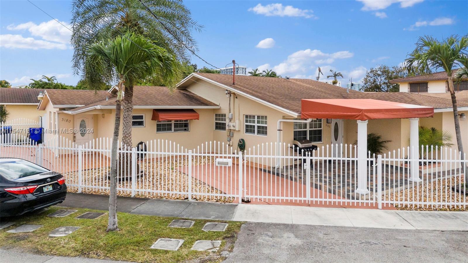 3180 SW 25th Ter  For Sale A11547191, FL