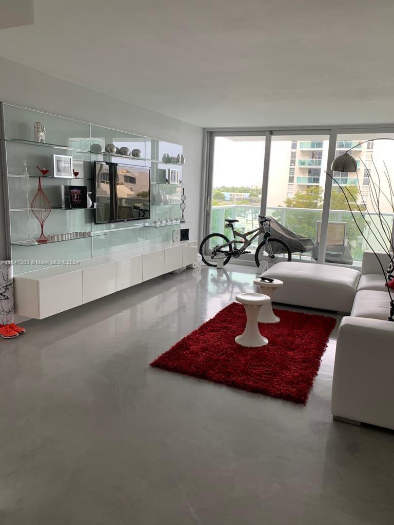 1000 West Ave 507, Miami Beach, Florida 33139, 1 Bedroom Bedrooms, ,1 BathroomBathrooms,Residentiallease,For Rent,1000 West Ave 507,A11547203