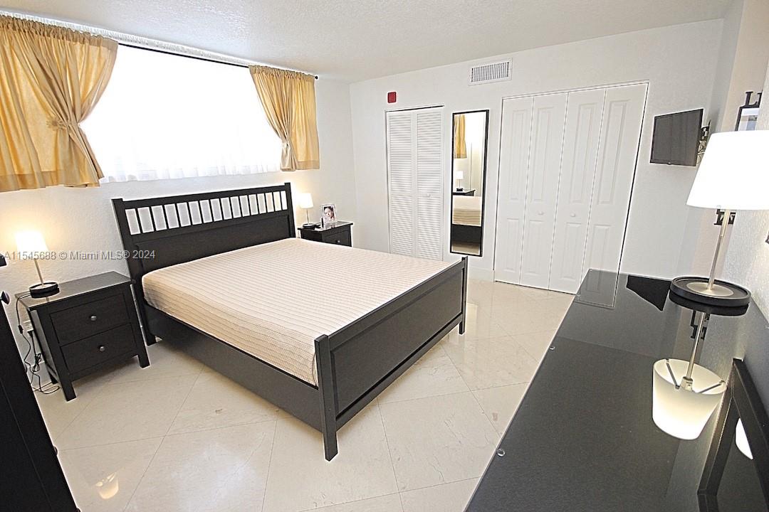 1750 James Ave 5D, Miami Beach, Florida 33139, 1 Bedroom Bedrooms, ,2 BathroomsBathrooms,Residentiallease,For Rent,1750 James Ave 5D,A11545688