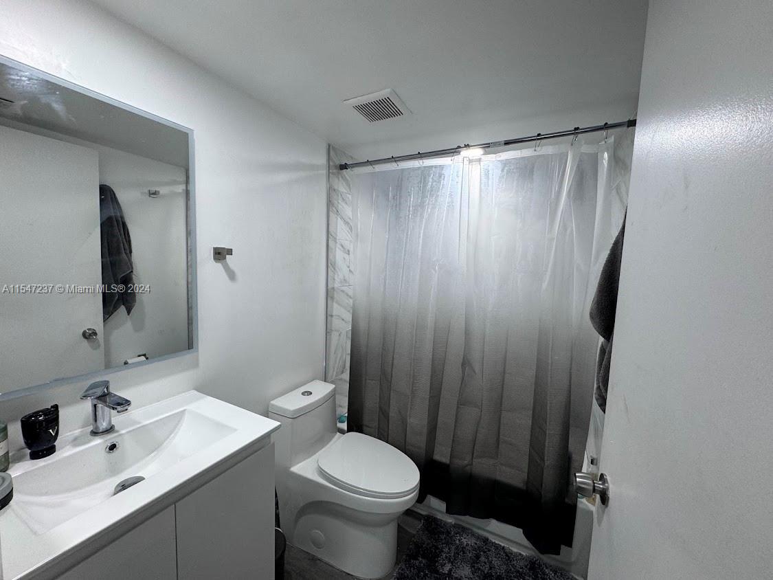 850 N Miami Ave W-2108, Miami, Florida 33132, 2 Bedrooms Bedrooms, ,2 BathroomsBathrooms,Residential,For Sale,850 N Miami Ave W-2108,A11547237