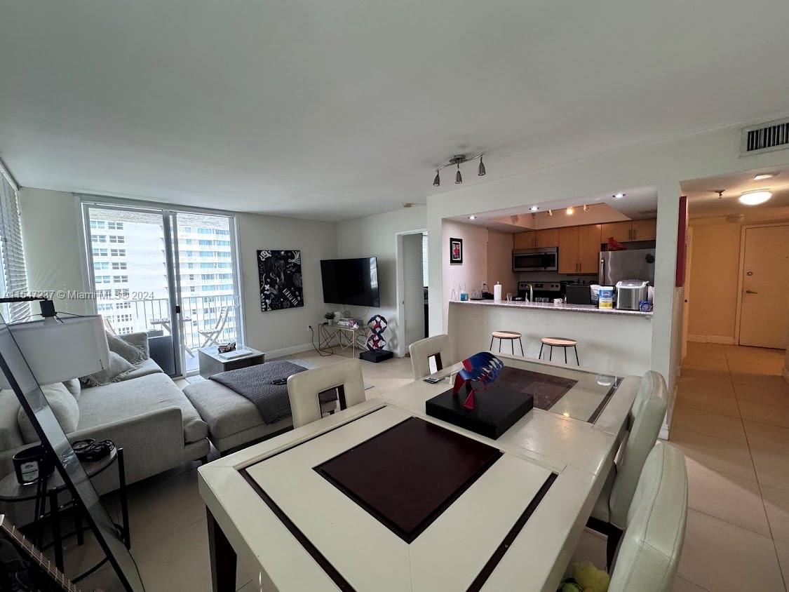 850 N Miami Ave W-2108, Miami, Florida 33132, 2 Bedrooms Bedrooms, ,2 BathroomsBathrooms,Residential,For Sale,850 N Miami Ave W-2108,A11547237
