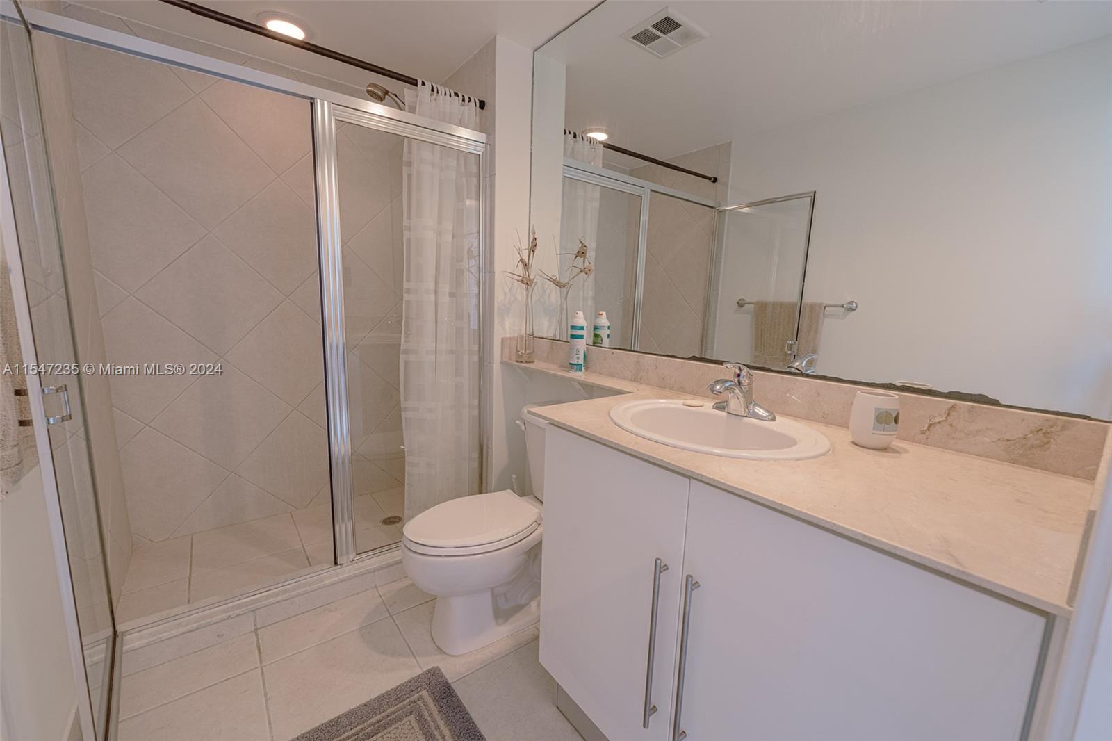 325 S Biscayne Blvd 2119, Miami, Florida 33131, 2 Bedrooms Bedrooms, ,2 BathroomsBathrooms,Residentiallease,For Rent,325 S Biscayne Blvd 2119,A11547235
