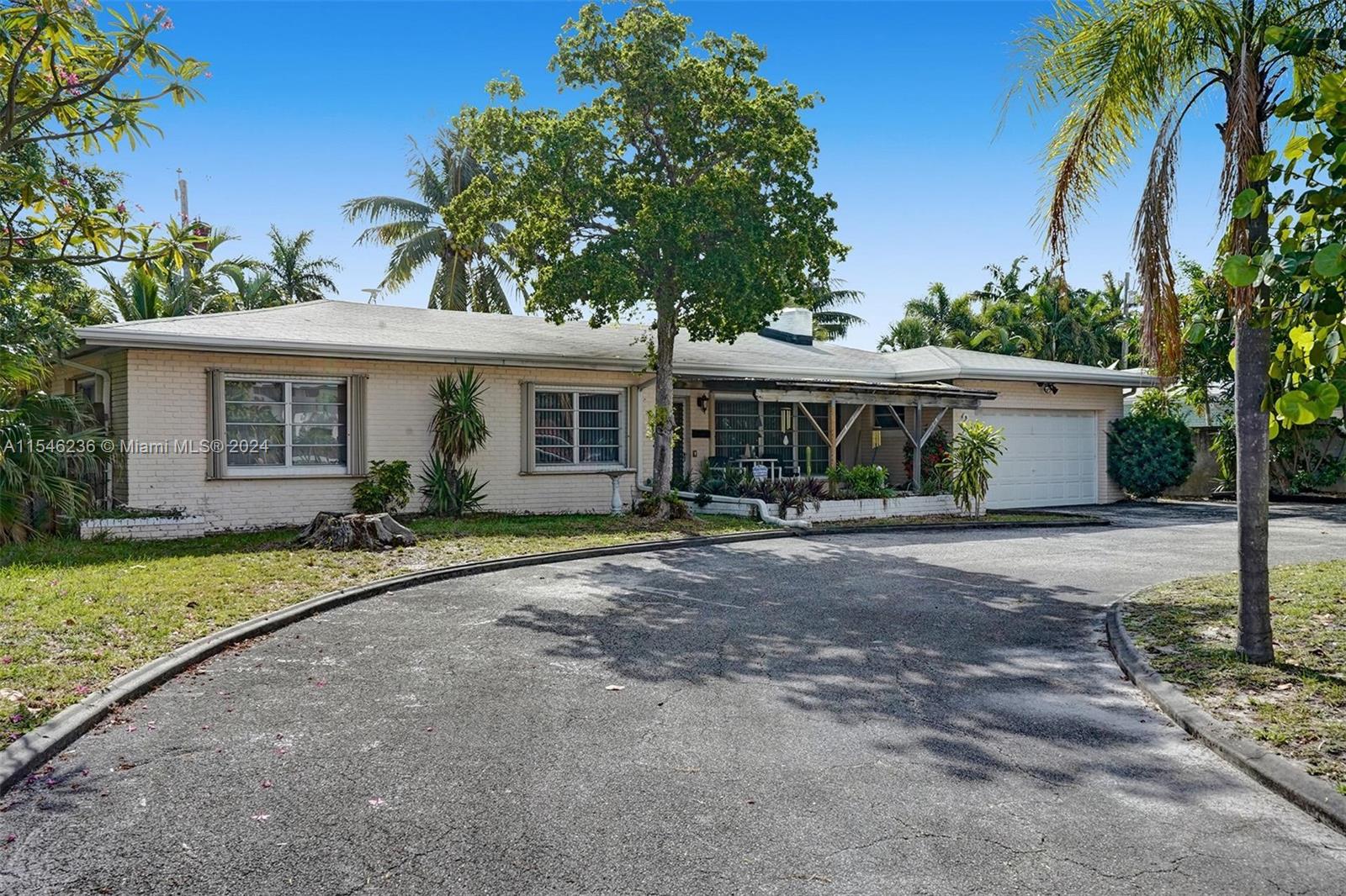 2441  Bayview Dr  For Sale A11546236, FL
