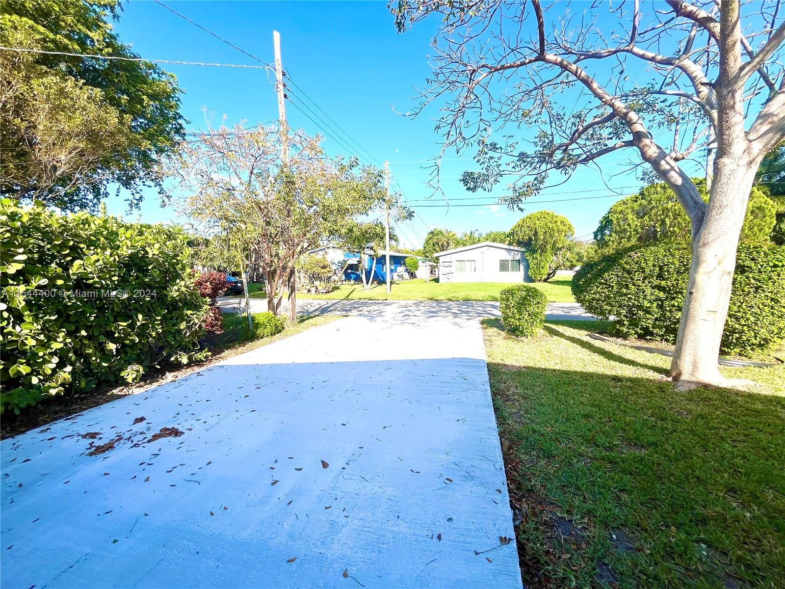 615 NE 15th Ct, Fort Lauderdale, Florida 33304, 4 Bedrooms Bedrooms, ,2 BathroomsBathrooms,Residential,For Sale,615 NE 15th Ct,A11544400