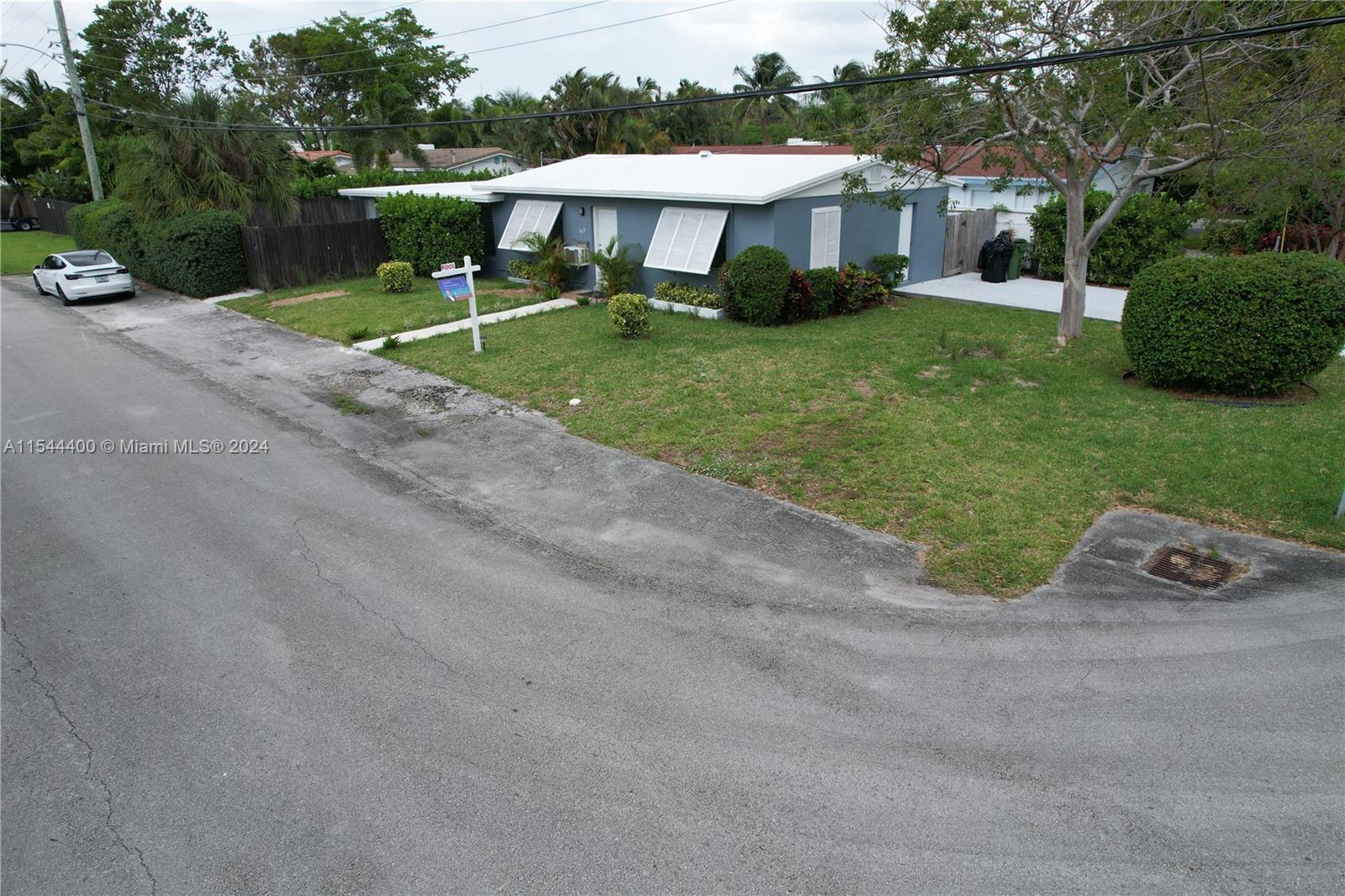 615 NE 15th Ct, Fort Lauderdale, Florida 33304, 4 Bedrooms Bedrooms, ,2 BathroomsBathrooms,Residential,For Sale,615 NE 15th Ct,A11544400