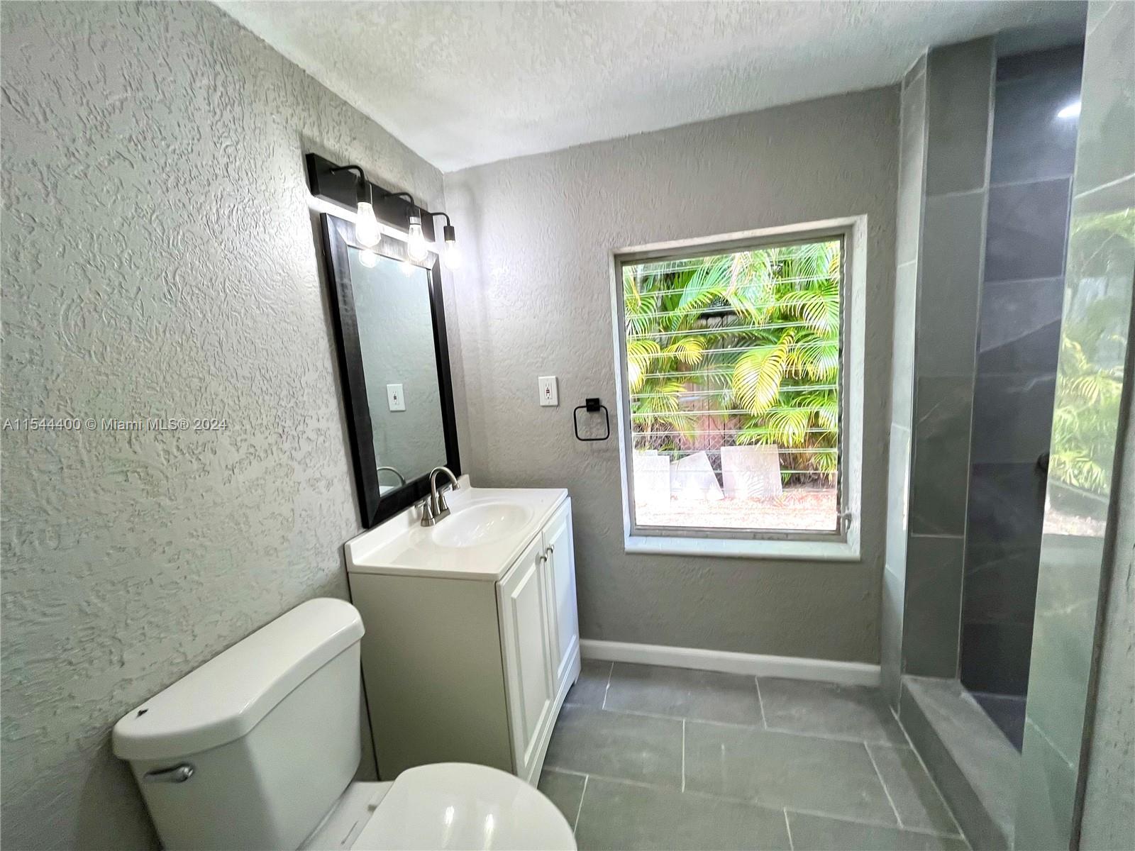 615 NE 15th Ct, Fort Lauderdale, Florida 33304, 4 Bedrooms Bedrooms, ,2 BathroomsBathrooms,Residential,For Sale,615 NE 15th Ct,A11544400