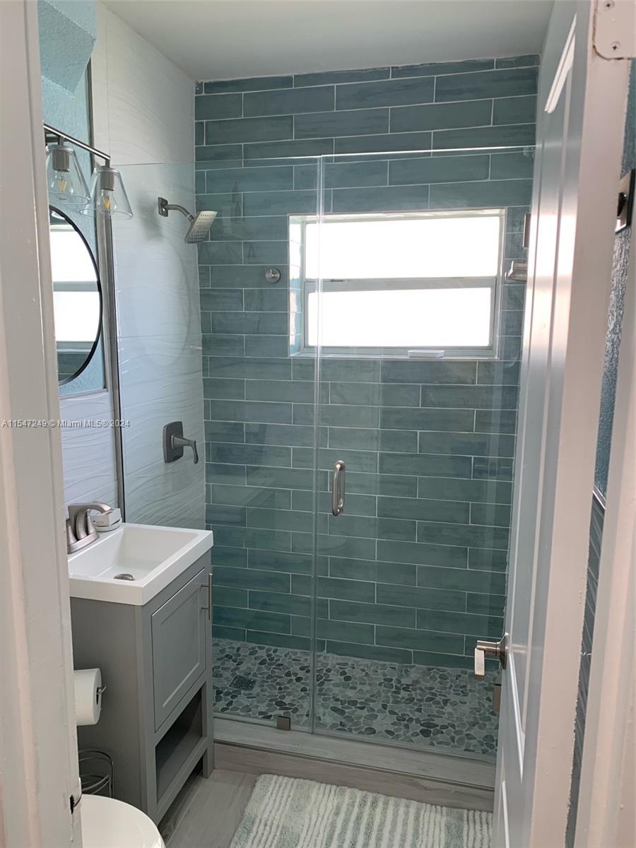 315 Van Buren St 206B, Hollywood, Florida 33019, 1 Bedroom Bedrooms, ,1 BathroomBathrooms,Residentiallease,For Rent,315 Van Buren St 206B,A11547249