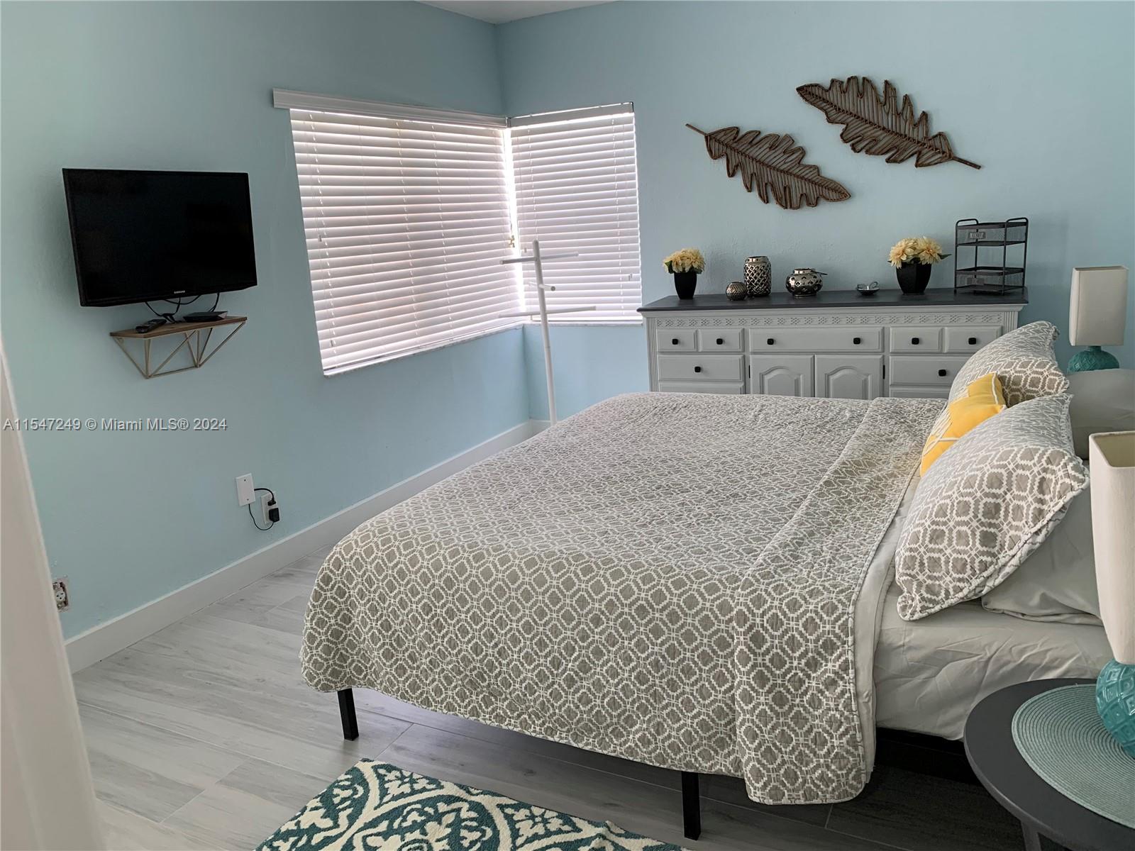 315 Van Buren St 206B, Hollywood, Florida 33019, 1 Bedroom Bedrooms, ,1 BathroomBathrooms,Residentiallease,For Rent,315 Van Buren St 206B,A11547249