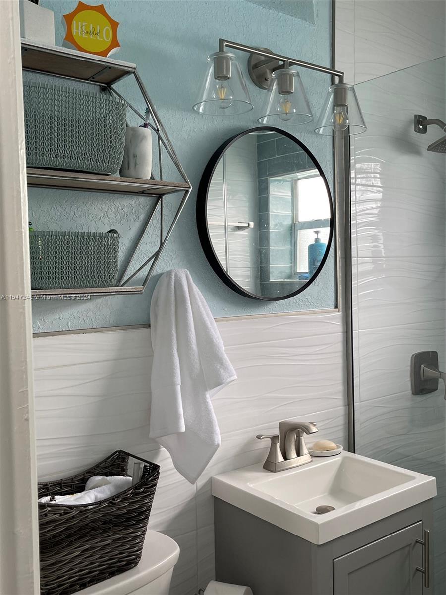 315 Van Buren St 206B, Hollywood, Florida 33019, 1 Bedroom Bedrooms, ,1 BathroomBathrooms,Residentiallease,For Rent,315 Van Buren St 206B,A11547249