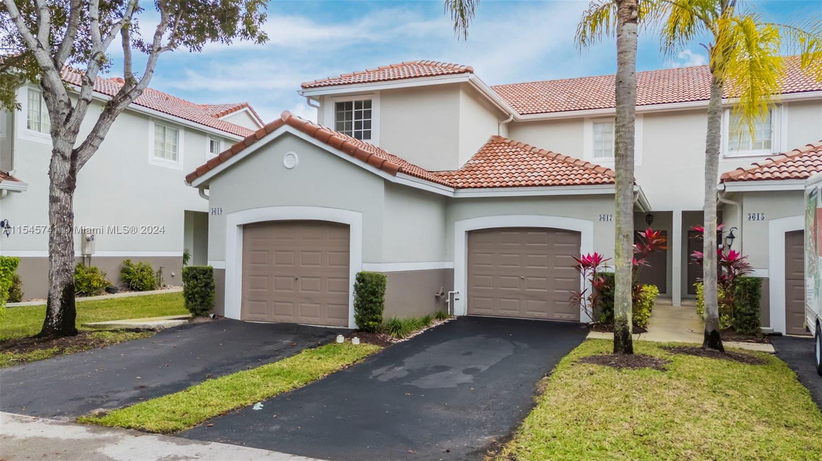 3617 San Simeon Cir, Weston, Florida 33331, 2 Bedrooms Bedrooms, ,1 BathroomBathrooms,Residential,For Sale,3617 San Simeon Cir,A11545741