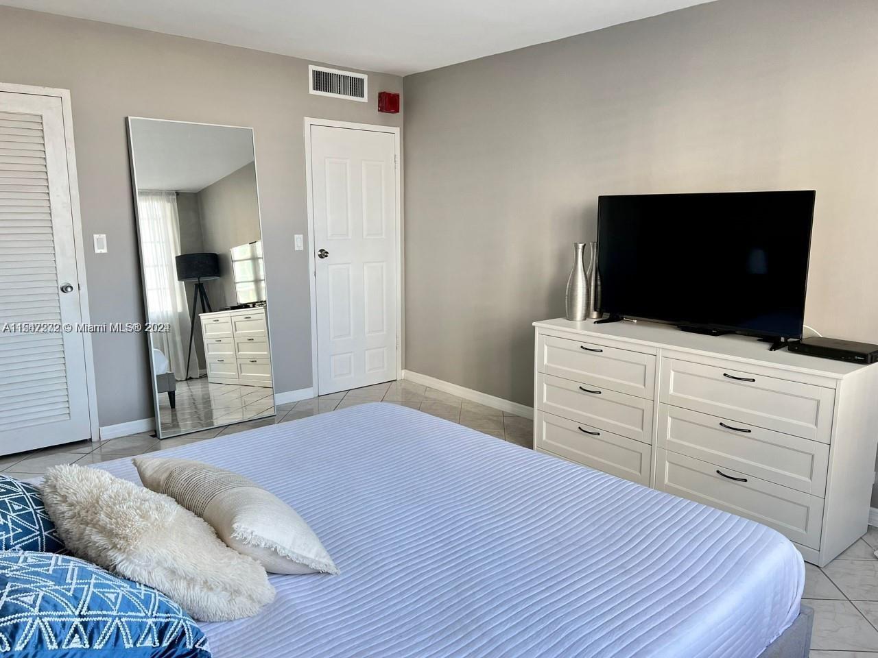 1865 79th St Cswy 8G, North Bay Village, Florida 33141, 1 Bedroom Bedrooms, ,1 BathroomBathrooms,Residentiallease,For Rent,1865 79th St Cswy 8G,A11547232