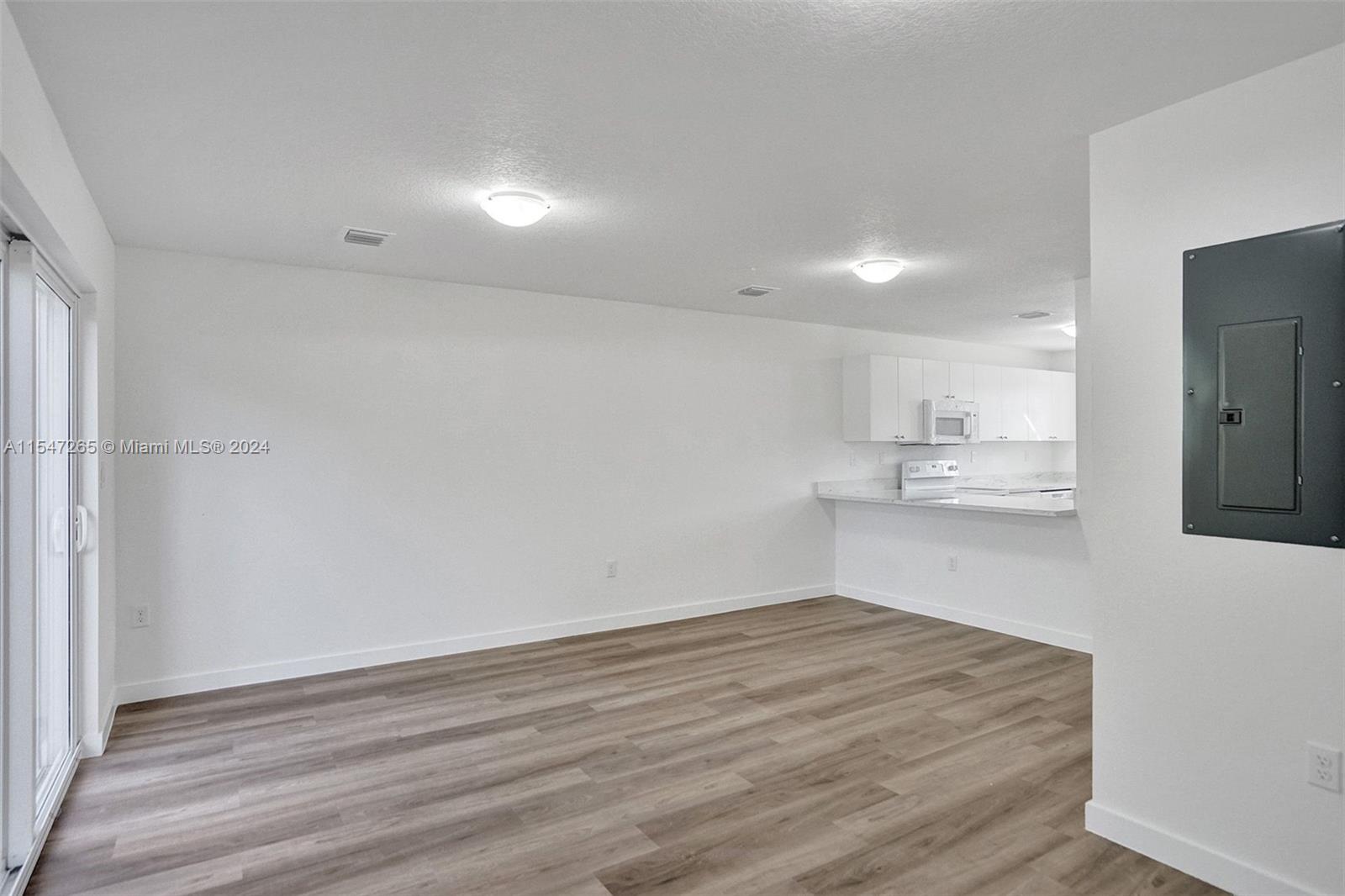 250 SW 3rd Ct 250, Florida City, Florida 33034, 2 Bedrooms Bedrooms, ,1 BathroomBathrooms,Residential,For Sale,250 SW 3rd Ct 250,A11547265