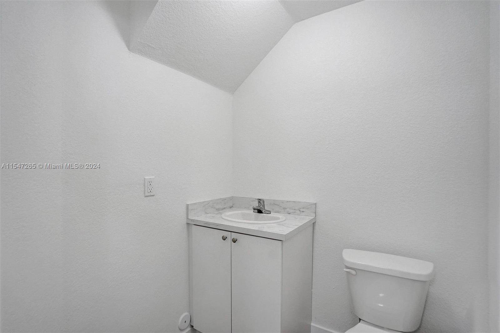 250 SW 3rd Ct 250, Florida City, Florida 33034, 2 Bedrooms Bedrooms, ,1 BathroomBathrooms,Residential,For Sale,250 SW 3rd Ct 250,A11547265