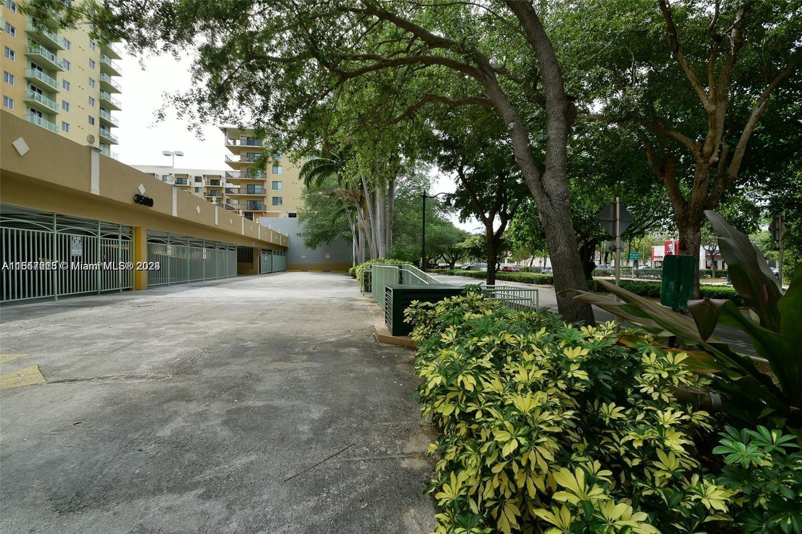 Miami, Florida 33145, 1 Bedroom Bedrooms, ,1 BathroomBathrooms,Residentiallease,For Rent,A11547225