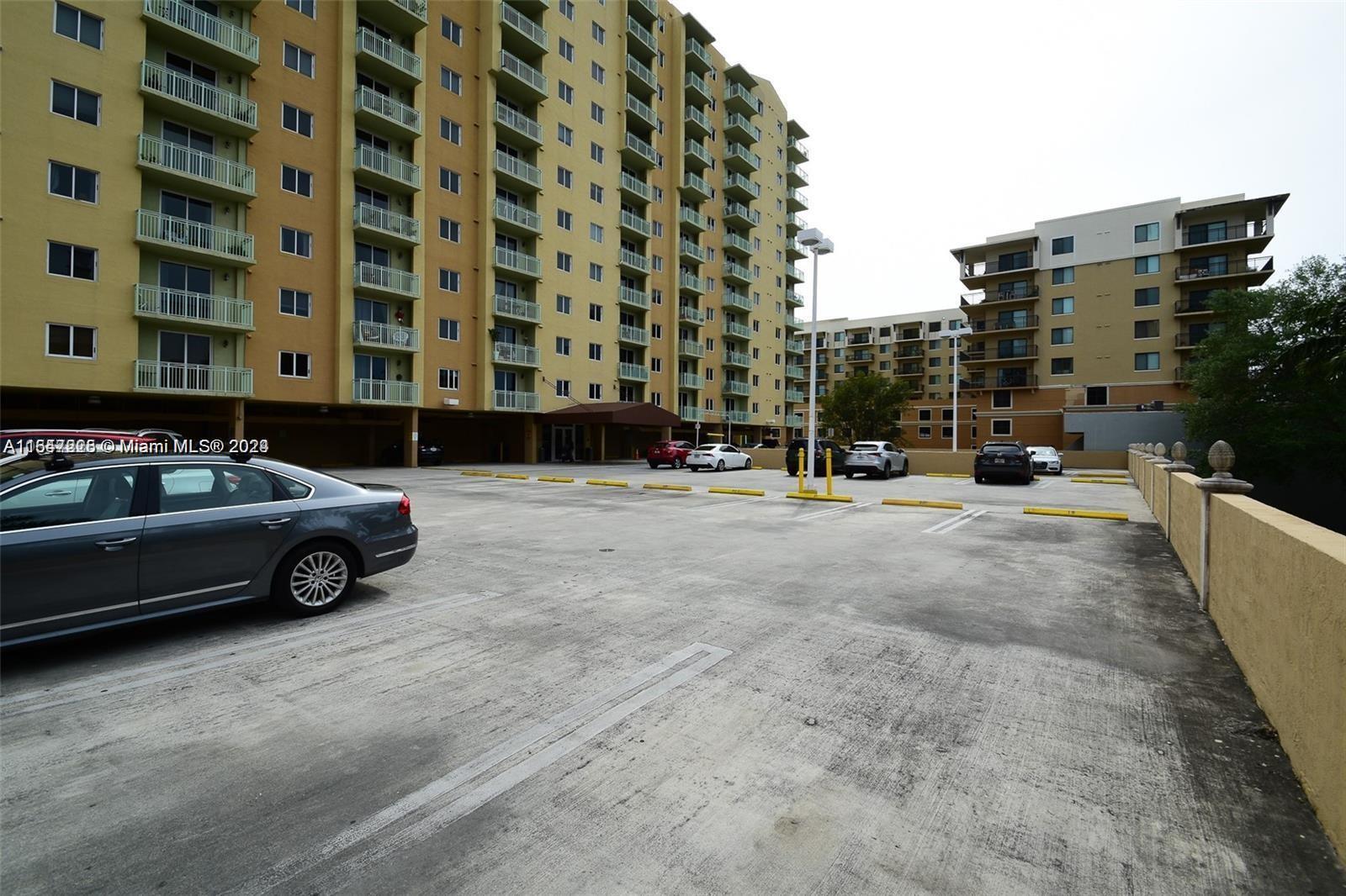 Miami, Florida 33145, 1 Bedroom Bedrooms, ,1 BathroomBathrooms,Residentiallease,For Rent,A11547225