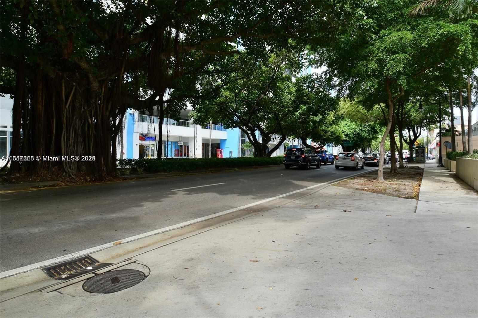 Miami, Florida 33145, 1 Bedroom Bedrooms, ,1 BathroomBathrooms,Residentiallease,For Rent,A11547225