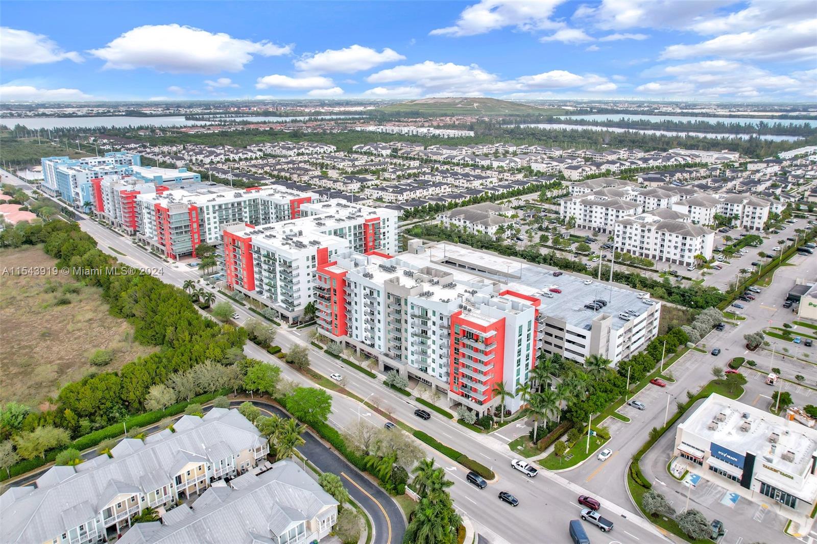 7661 NW 107th Ave 409, Doral, Florida 33178, 1 Bedroom Bedrooms, ,1 BathroomBathrooms,Residential,For Sale,7661 NW 107th Ave 409,A11543919