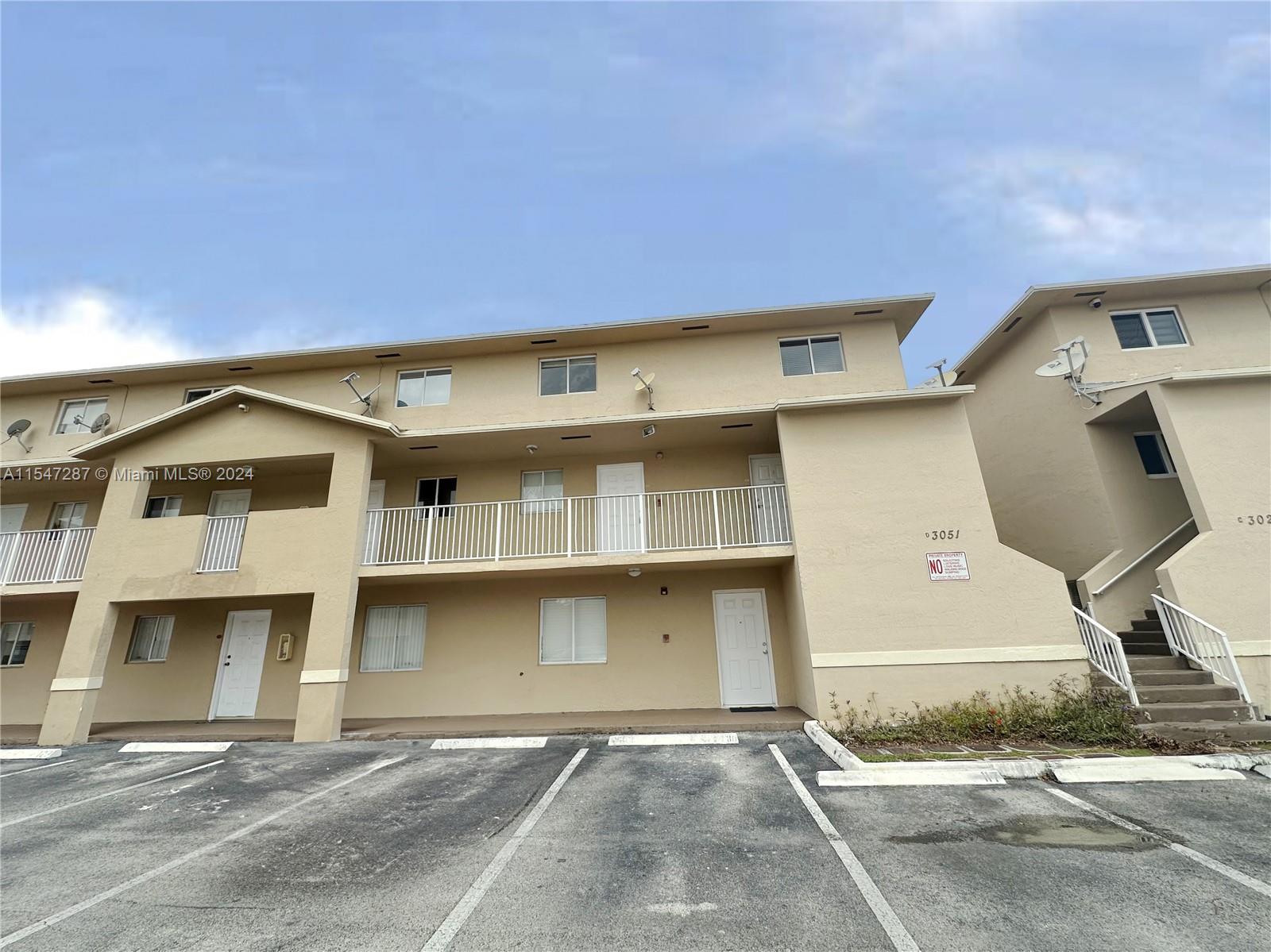 3051 W 76th St D-211, Hialeah, Florida 33018, 2 Bedrooms Bedrooms, ,1 BathroomBathrooms,Residential,For Sale,3051 W 76th St D-211,A11547287