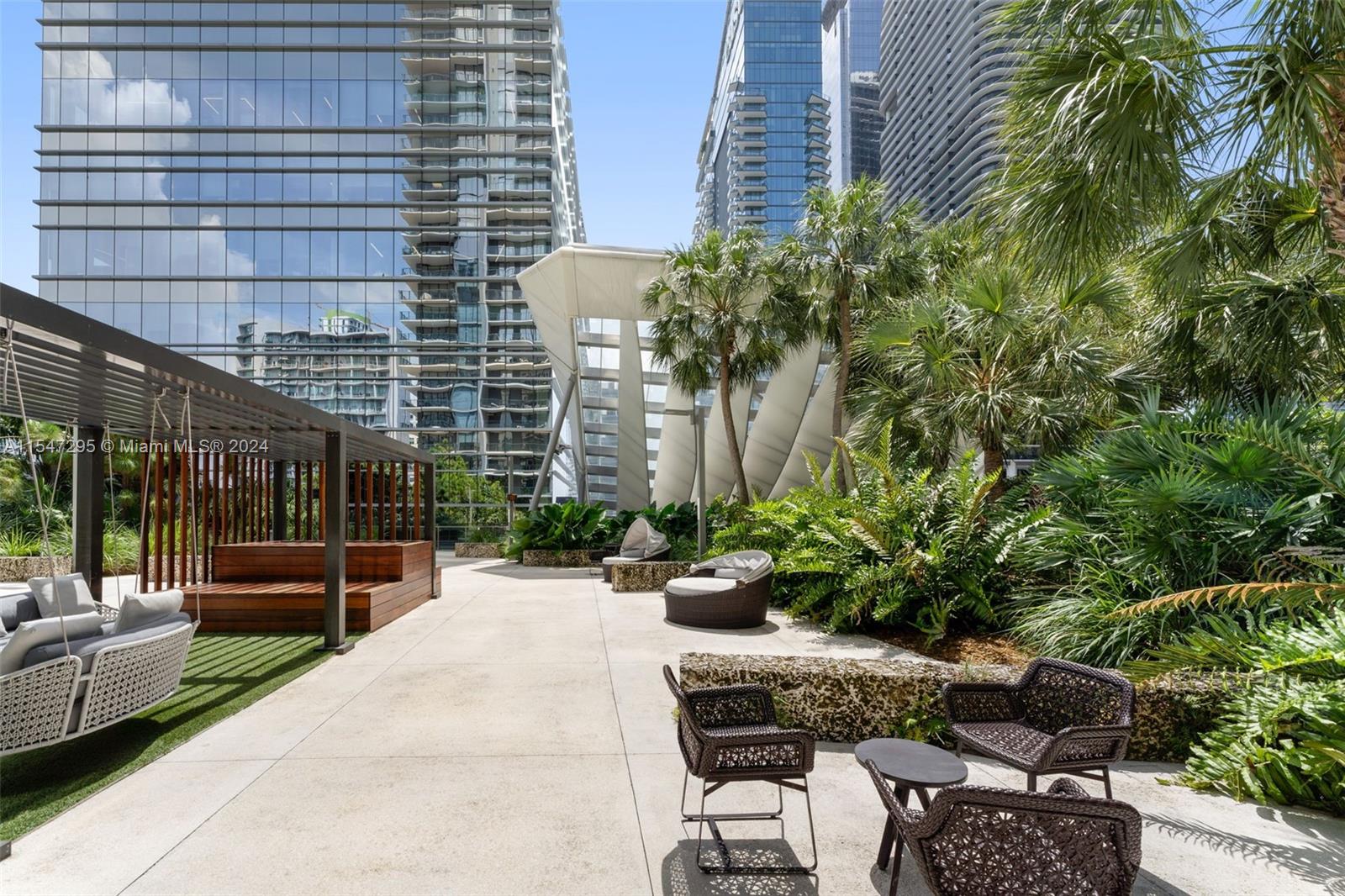 88 SW 7th St 1708, Miami, Florida 33130, 1 Bedroom Bedrooms, ,1 BathroomBathrooms,Residentiallease,For Rent,88 SW 7th St 1708,A11547295
