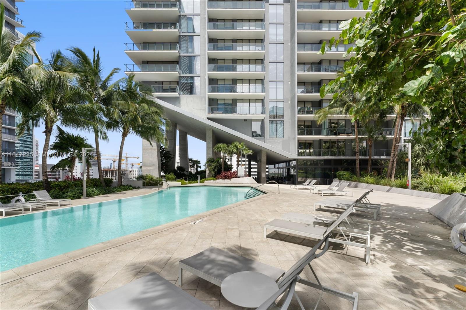 88 SW 7th St 1708, Miami, Florida 33130, 1 Bedroom Bedrooms, ,1 BathroomBathrooms,Residentiallease,For Rent,88 SW 7th St 1708,A11547295