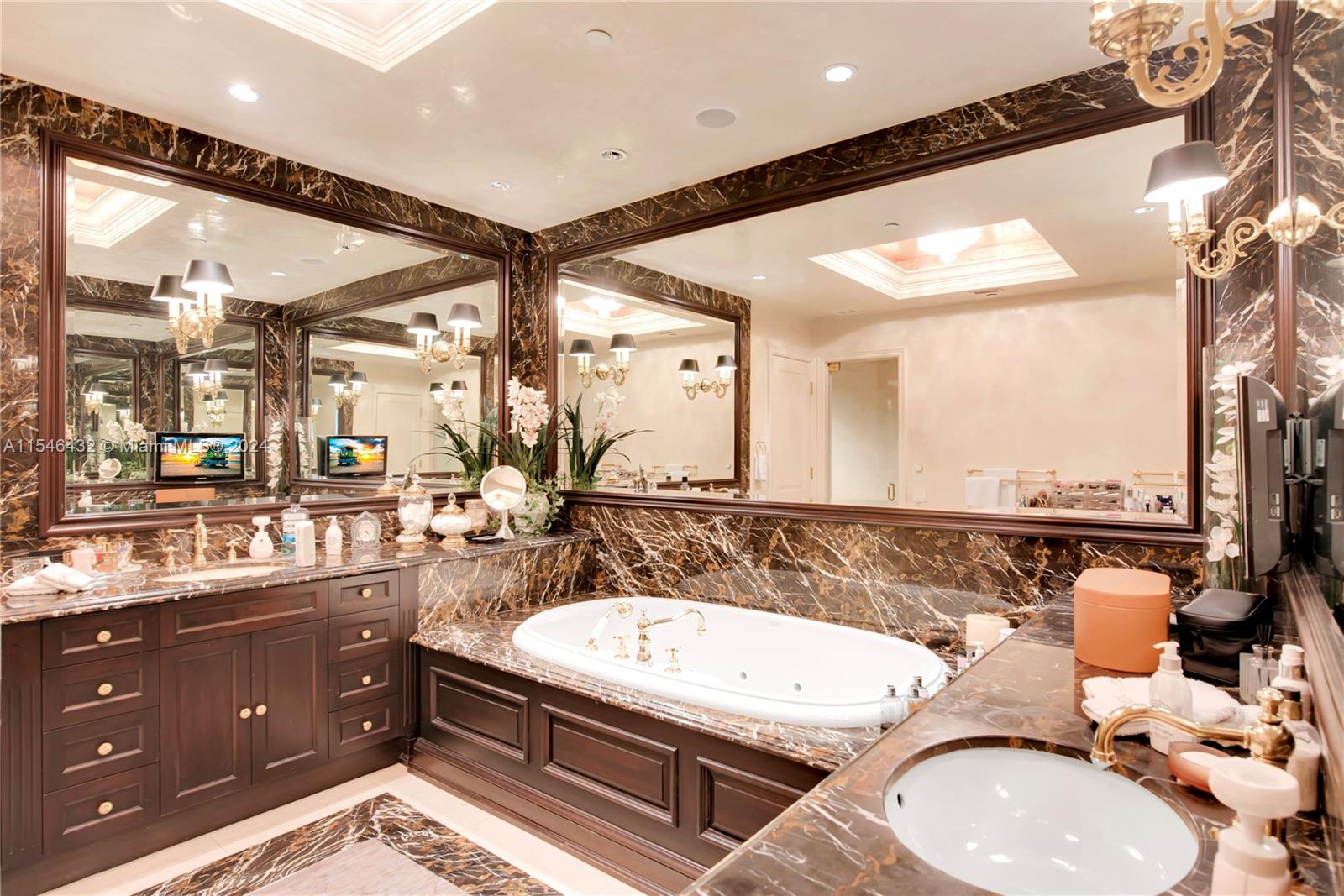 7482 Fisher Island Dr 7482, Miami Beach, Florida 33109, 5 Bedrooms Bedrooms, ,6 BathroomsBathrooms,Residential,For Sale,7482 Fisher Island Dr 7482,A11546432