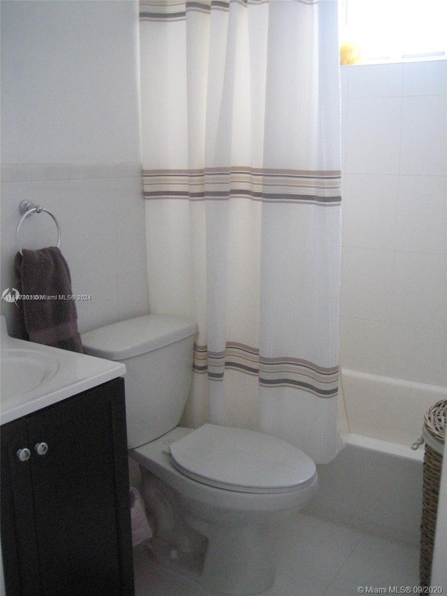 1523 West Ave 302, Miami Beach, Florida 33139, 1 Bedroom Bedrooms, ,1 BathroomBathrooms,Residential,For Sale,1523 West Ave 302,A11547301