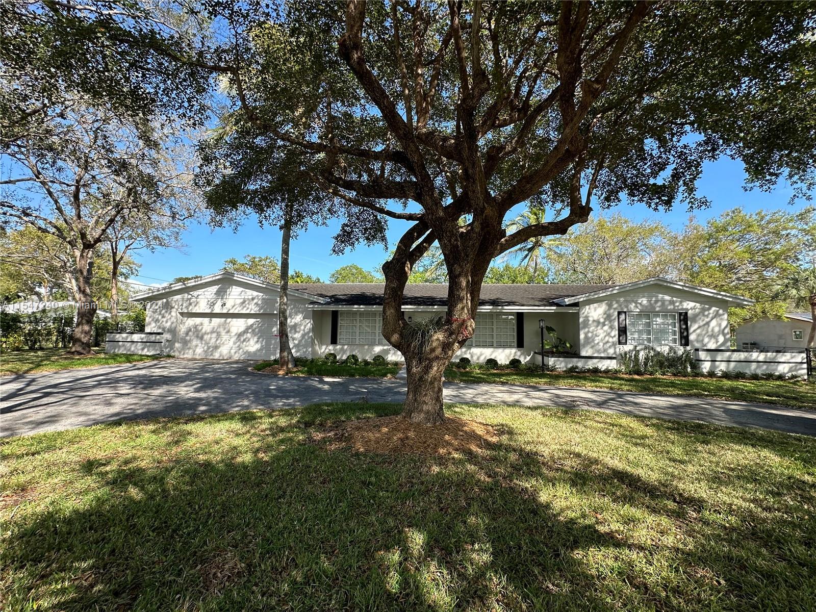 11901 SW 63rd Ave  For Sale A11547240, FL