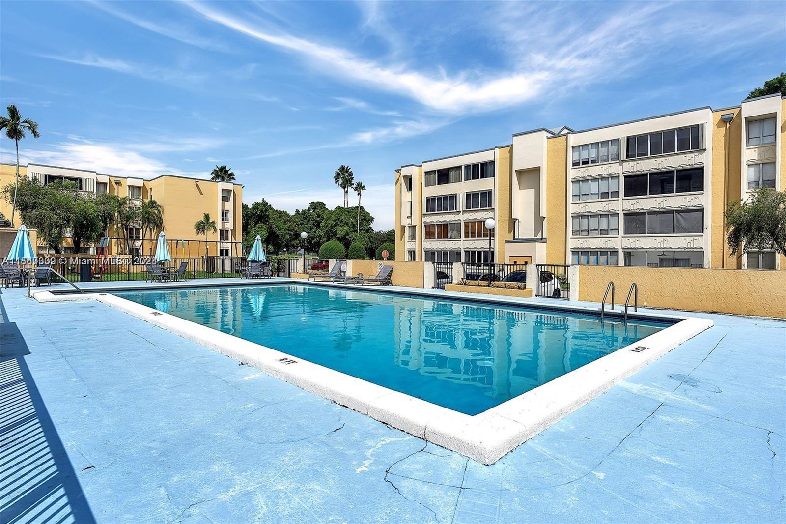 6901 SW 147th Ave 2E, Miami, Florida 33193, 3 Bedrooms Bedrooms, ,2 BathroomsBathrooms,Residential,For Sale,6901 SW 147th Ave 2E,A11547309