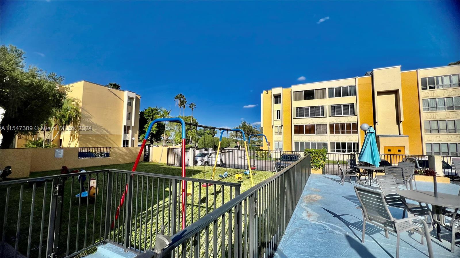 6901 SW 147th Ave 2E, Miami, Florida 33193, 3 Bedrooms Bedrooms, ,2 BathroomsBathrooms,Residential,For Sale,6901 SW 147th Ave 2E,A11547309