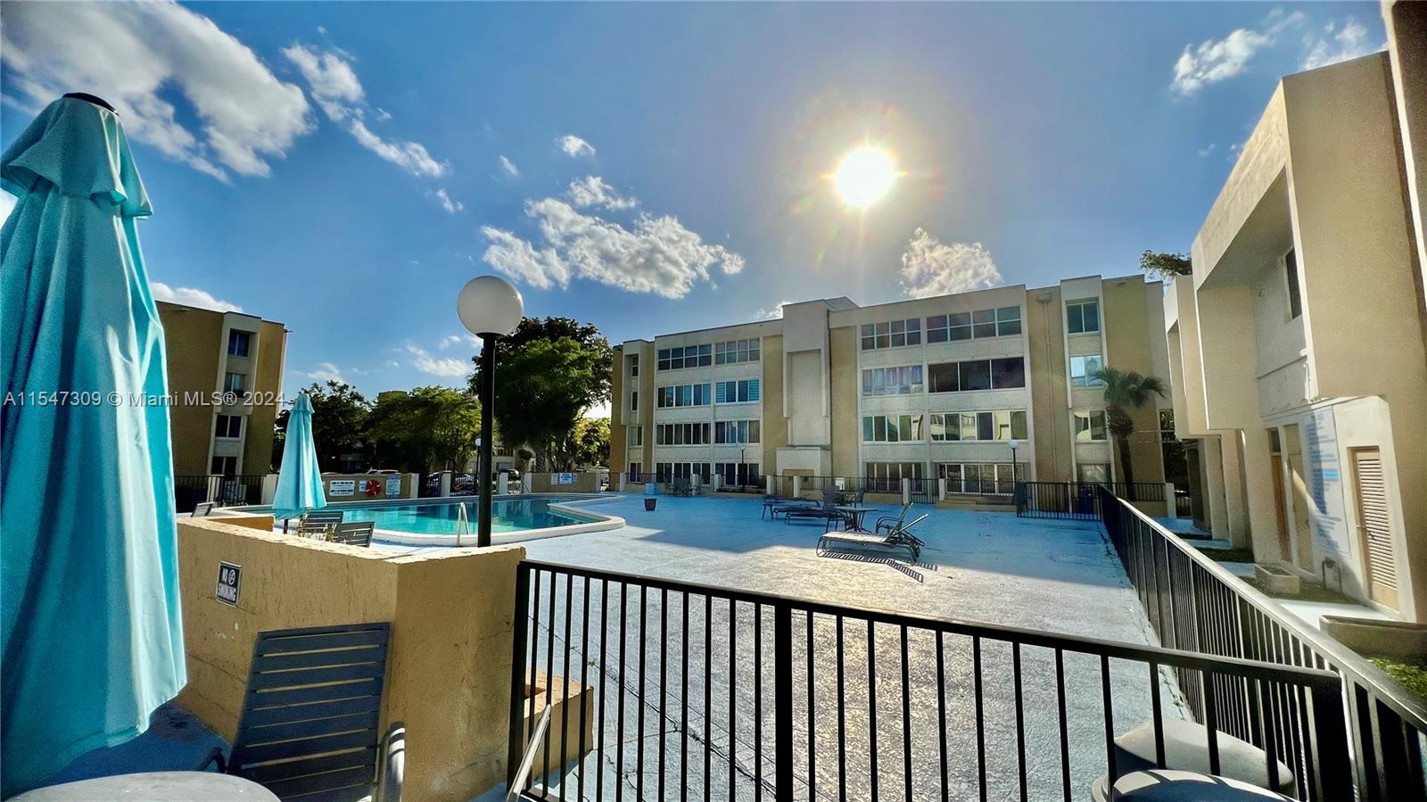 6901 SW 147th Ave 2E, Miami, Florida 33193, 3 Bedrooms Bedrooms, ,2 BathroomsBathrooms,Residential,For Sale,6901 SW 147th Ave 2E,A11547309