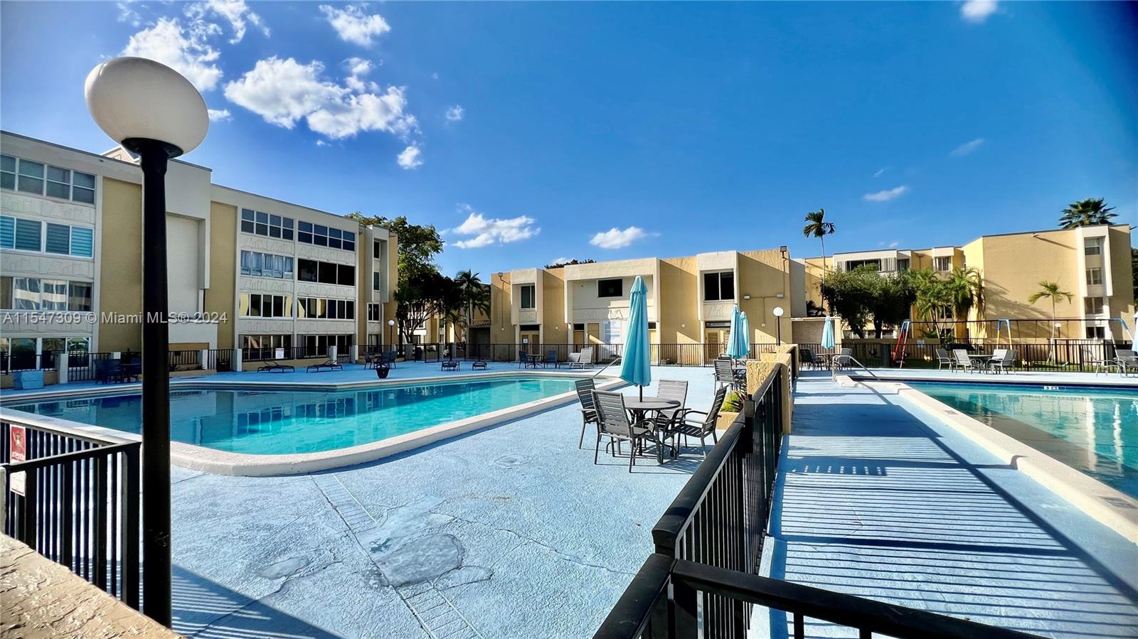 6901 SW 147th Ave 2E, Miami, Florida 33193, 3 Bedrooms Bedrooms, ,2 BathroomsBathrooms,Residential,For Sale,6901 SW 147th Ave 2E,A11547309