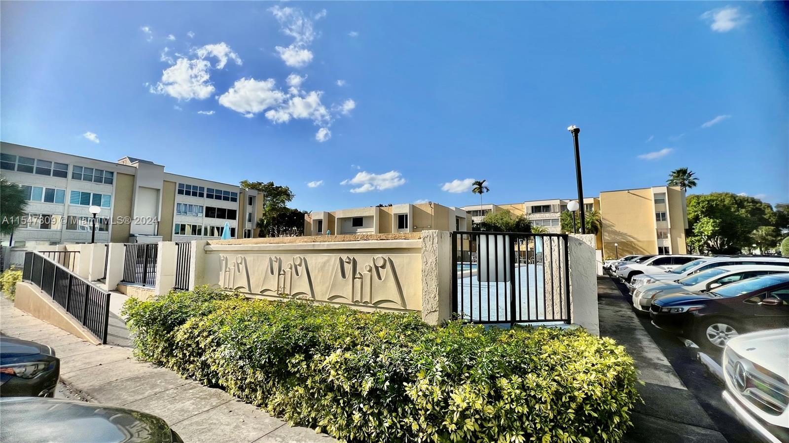 6901 SW 147th Ave 2E, Miami, Florida 33193, 3 Bedrooms Bedrooms, ,2 BathroomsBathrooms,Residential,For Sale,6901 SW 147th Ave 2E,A11547309