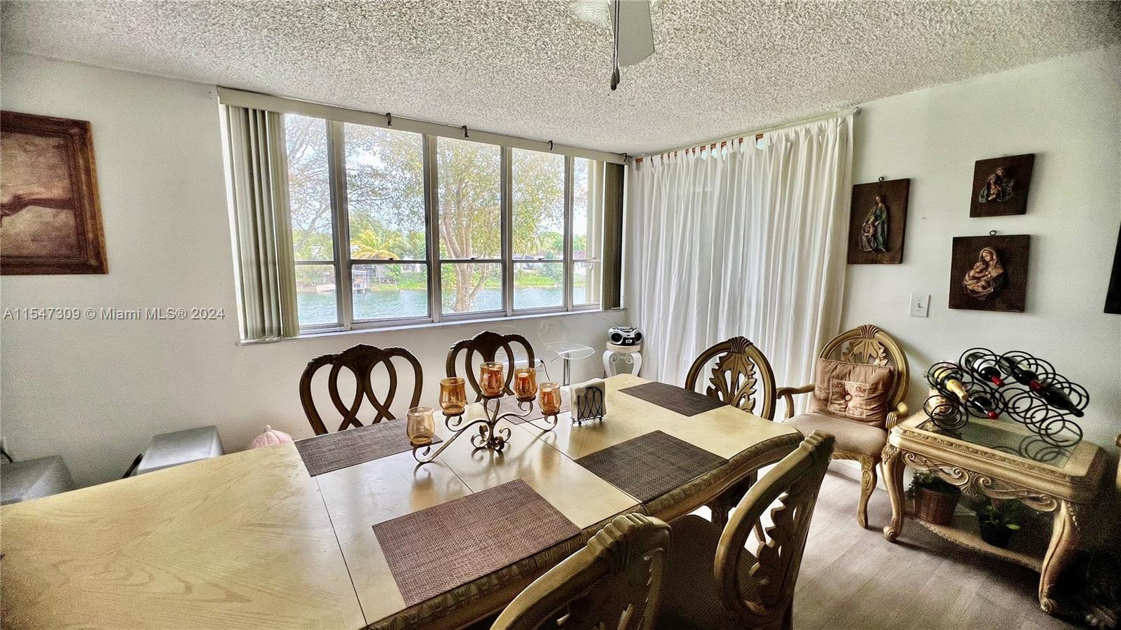 6901 SW 147th Ave 2E, Miami, Florida 33193, 3 Bedrooms Bedrooms, ,2 BathroomsBathrooms,Residential,For Sale,6901 SW 147th Ave 2E,A11547309